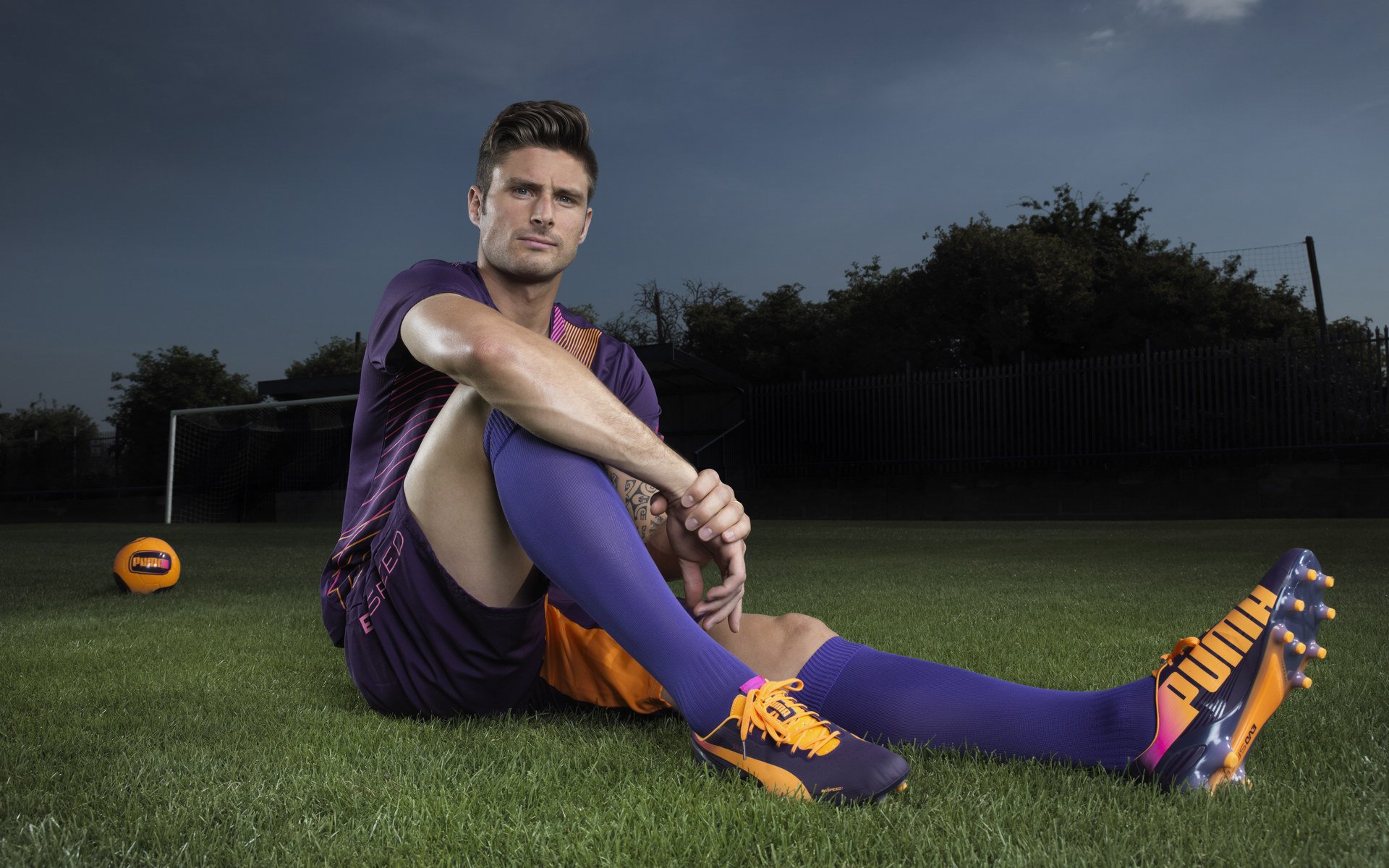 中国足球职业联赛俱乐部市场营销能力增强,中国职业足球俱乐部的经营内容